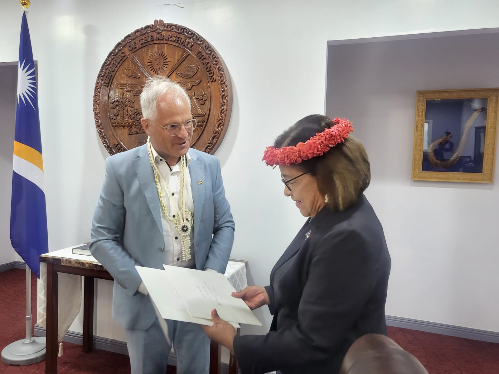 H.E. President Heine Accepts Credentials of New Ambassador from the Federal Republic of Germany