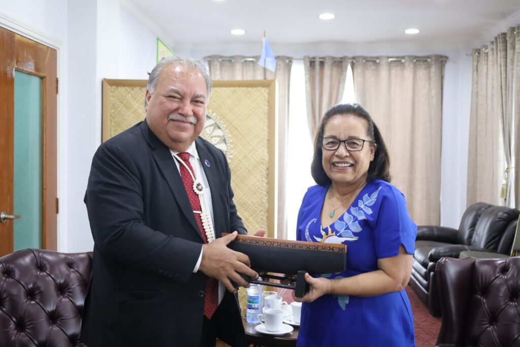 H.E. President Heine receives Courtesy Visit from PIF SG Waqa