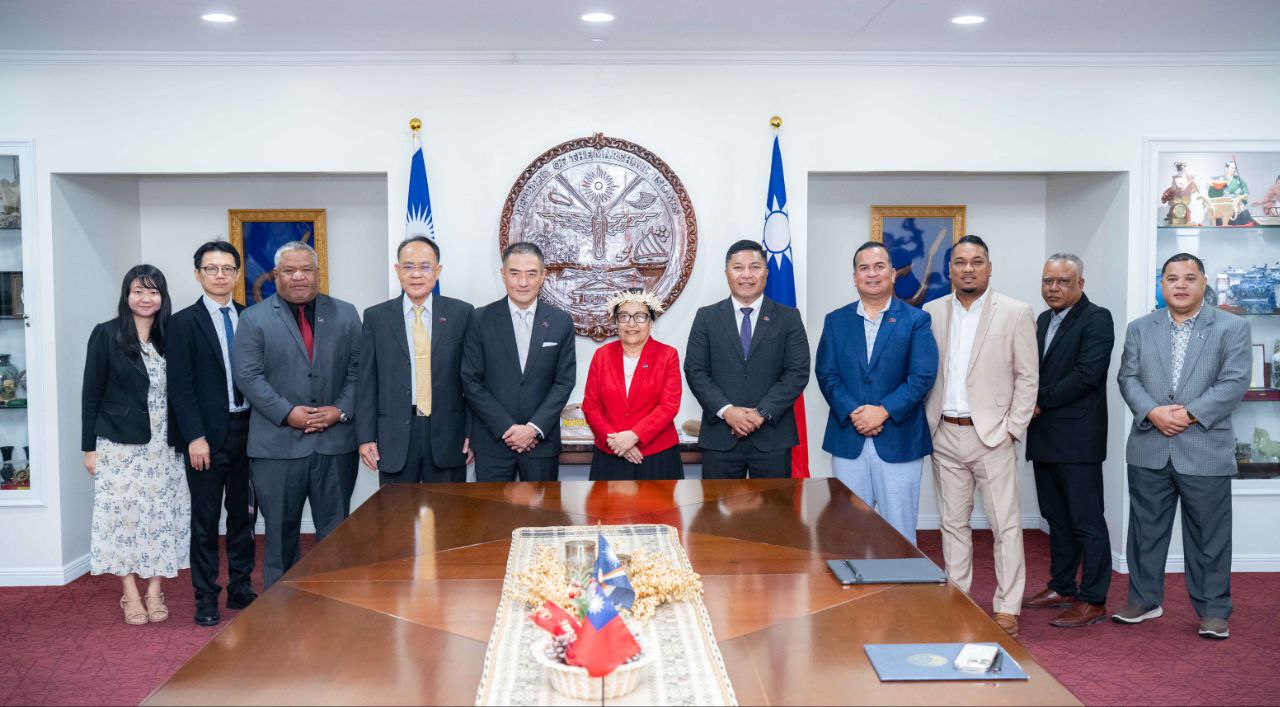 H.E. President Heine Accepts Credentials of New Resident Ambassador from the Republic of China (Taiwan)