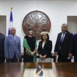 H.E. President Heine Accepts Credentials of New Ambassador from Ireland to RMI