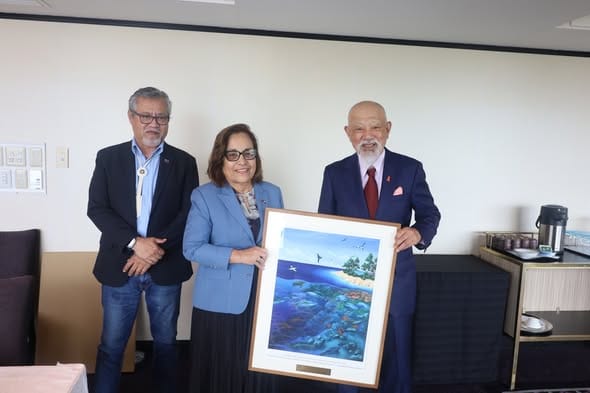 President Heine Meets with Honorary Chair Yohei Sasakawa in Tokyo