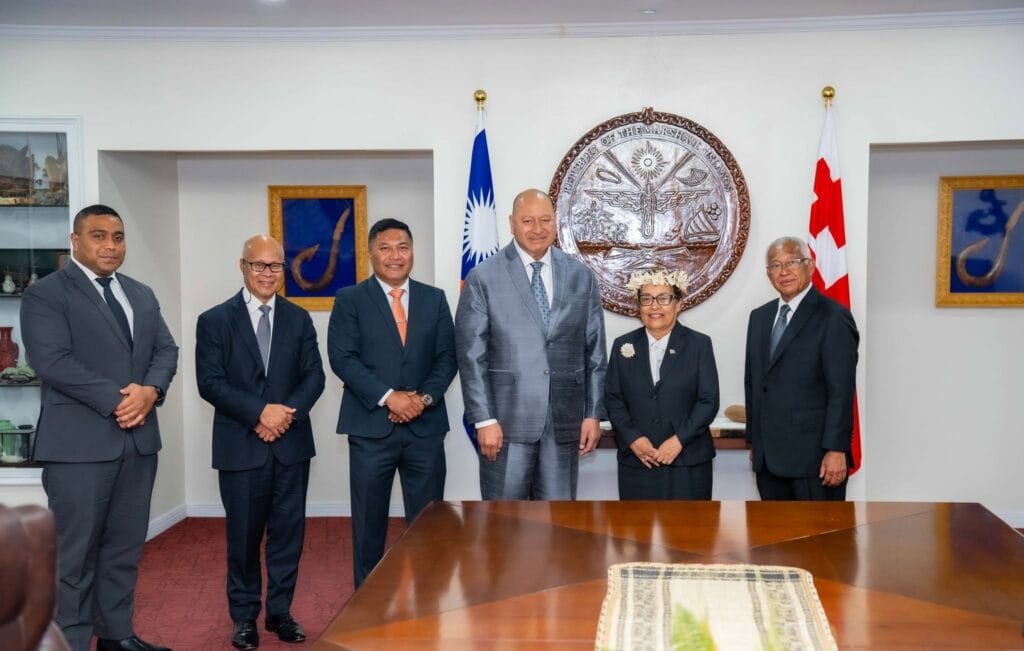 President Heine Receives Courtesy Visit from His Majesty King Tupou VI