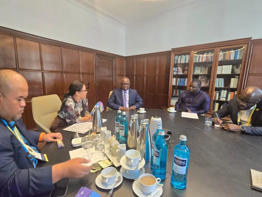 President Heine Meets with Ghana’s Minister of State for Climate Change and Sustainability